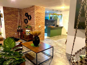 PLANTA BAJA, ENORME, JARDIN, PARKING, HASTA 11 PAX